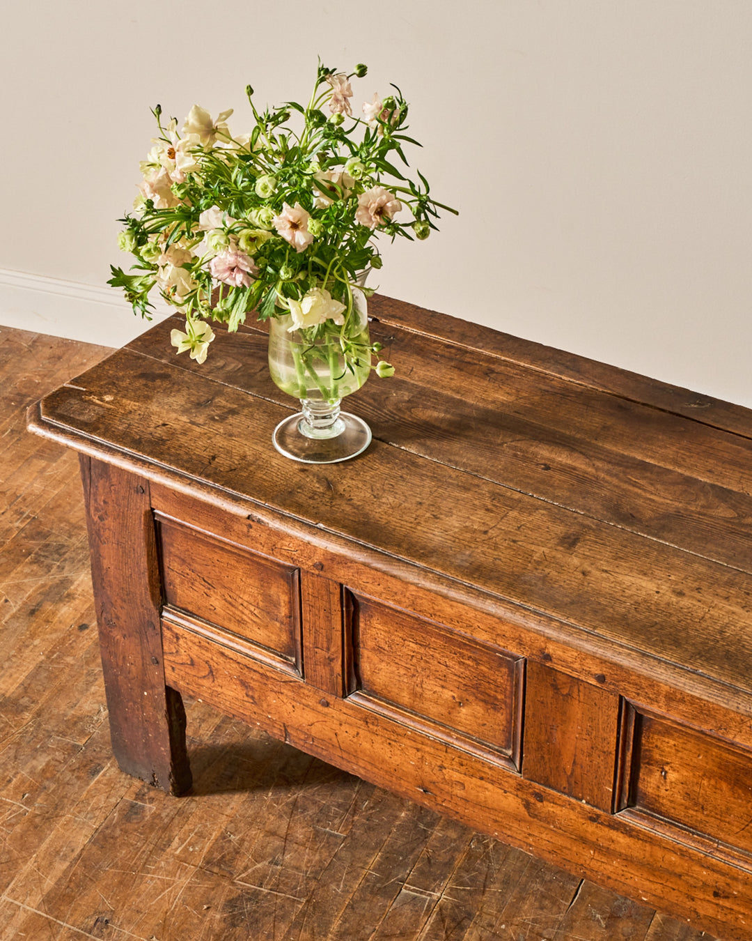 French Trunk Console