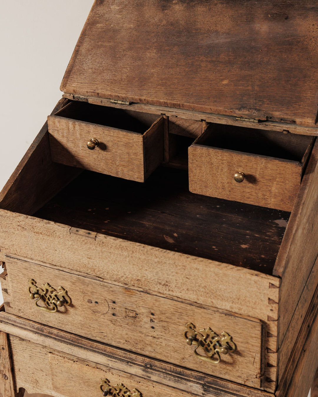 English Traveling Desk