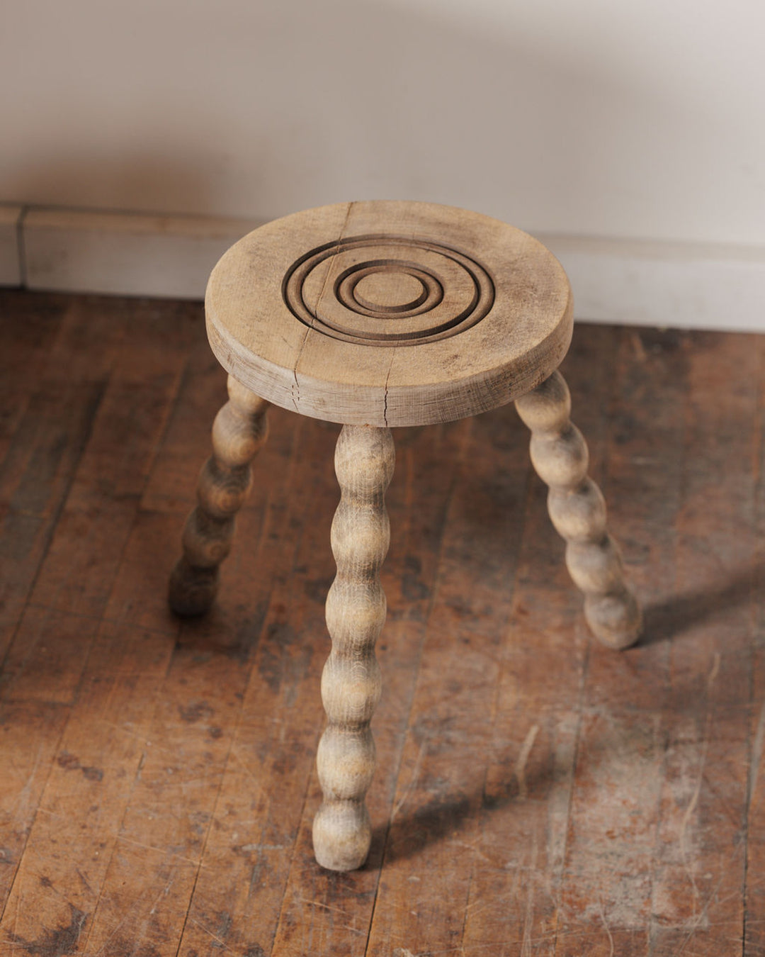 Bobbin Tripod Stool