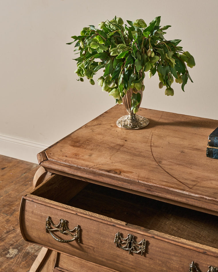 18th c. Dutch Commode