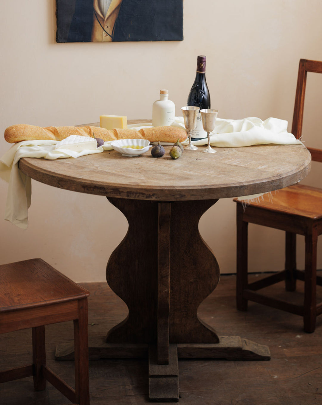 Oak Round Dining Table