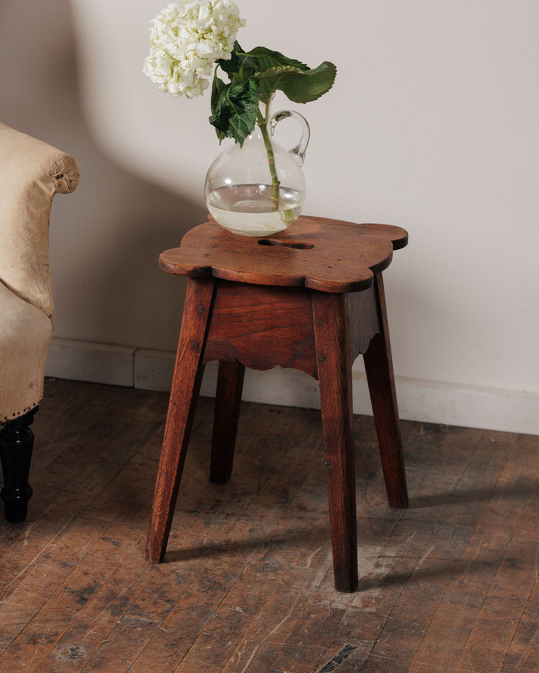 Scallop Stool