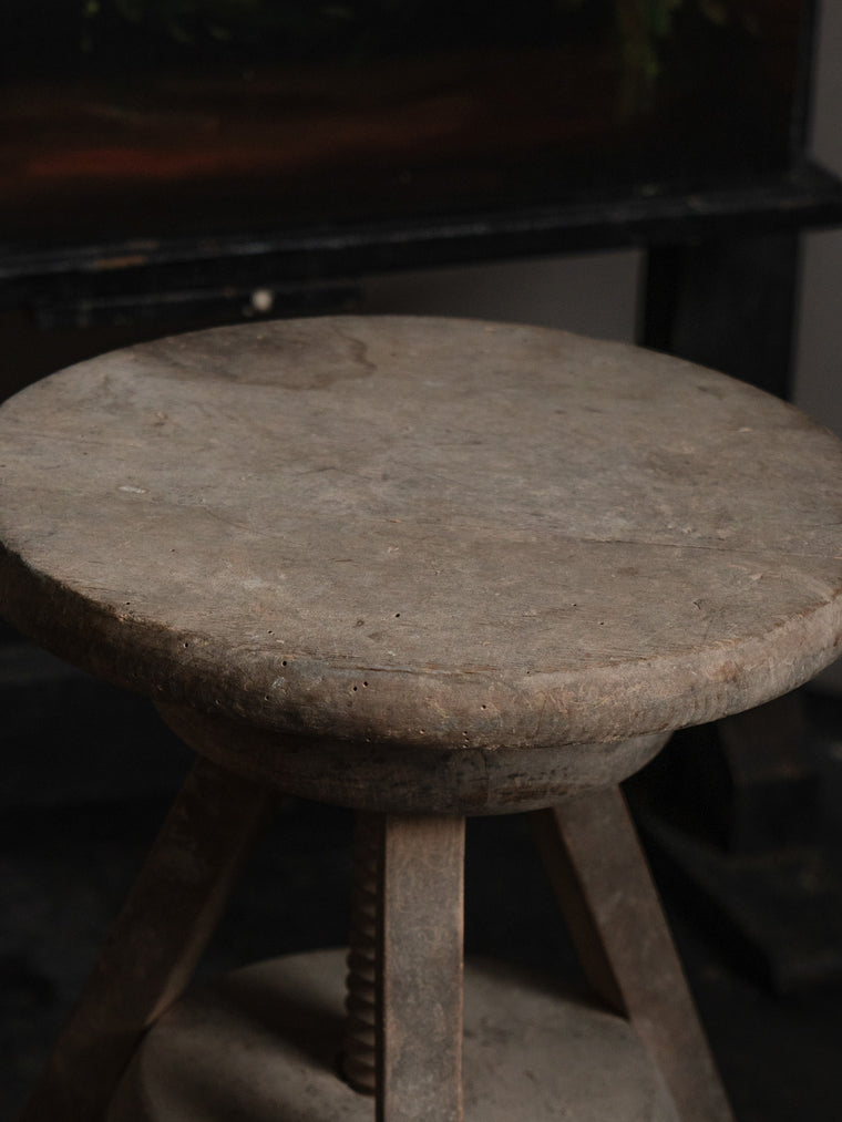 Adjustable Workmans Stool