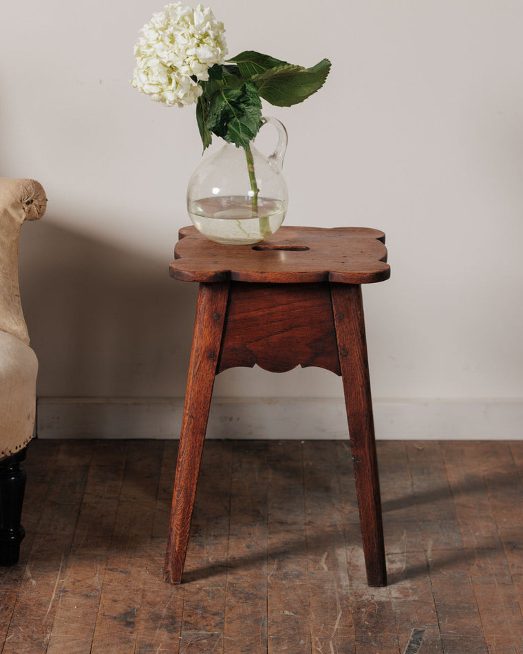 Scallop Stool