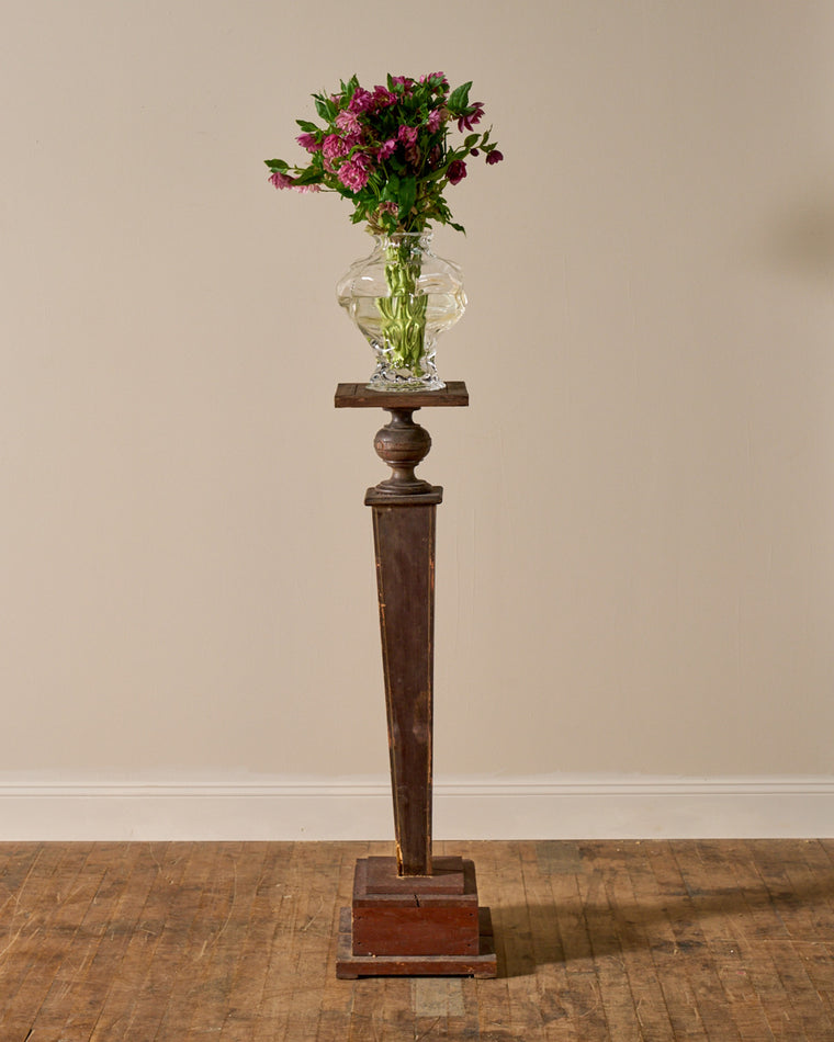 Portugese Pedestal