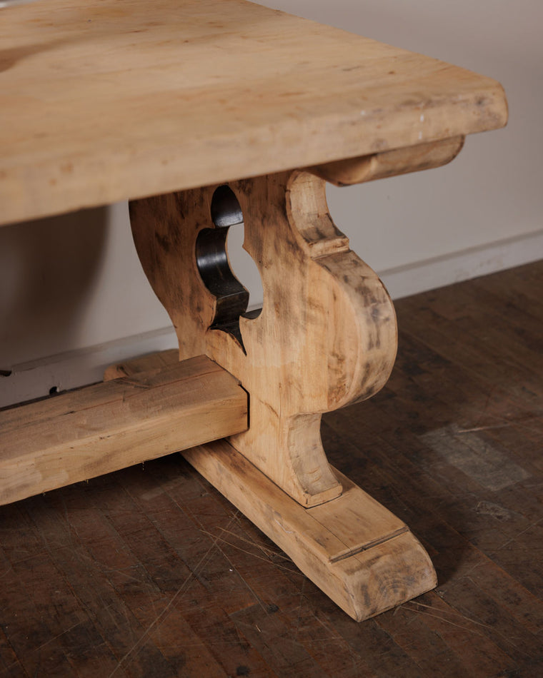 Clubs Monastery Table