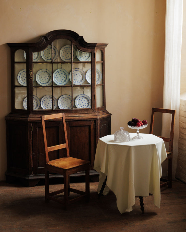 Bobbin Pedestal Table