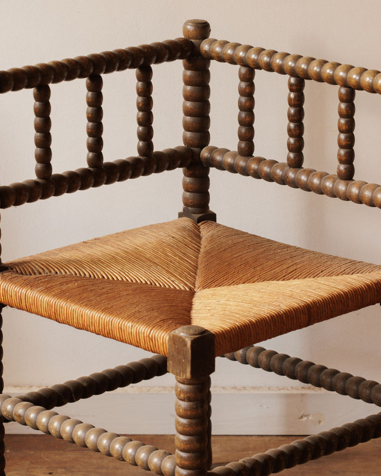Bobbin Corner Chair