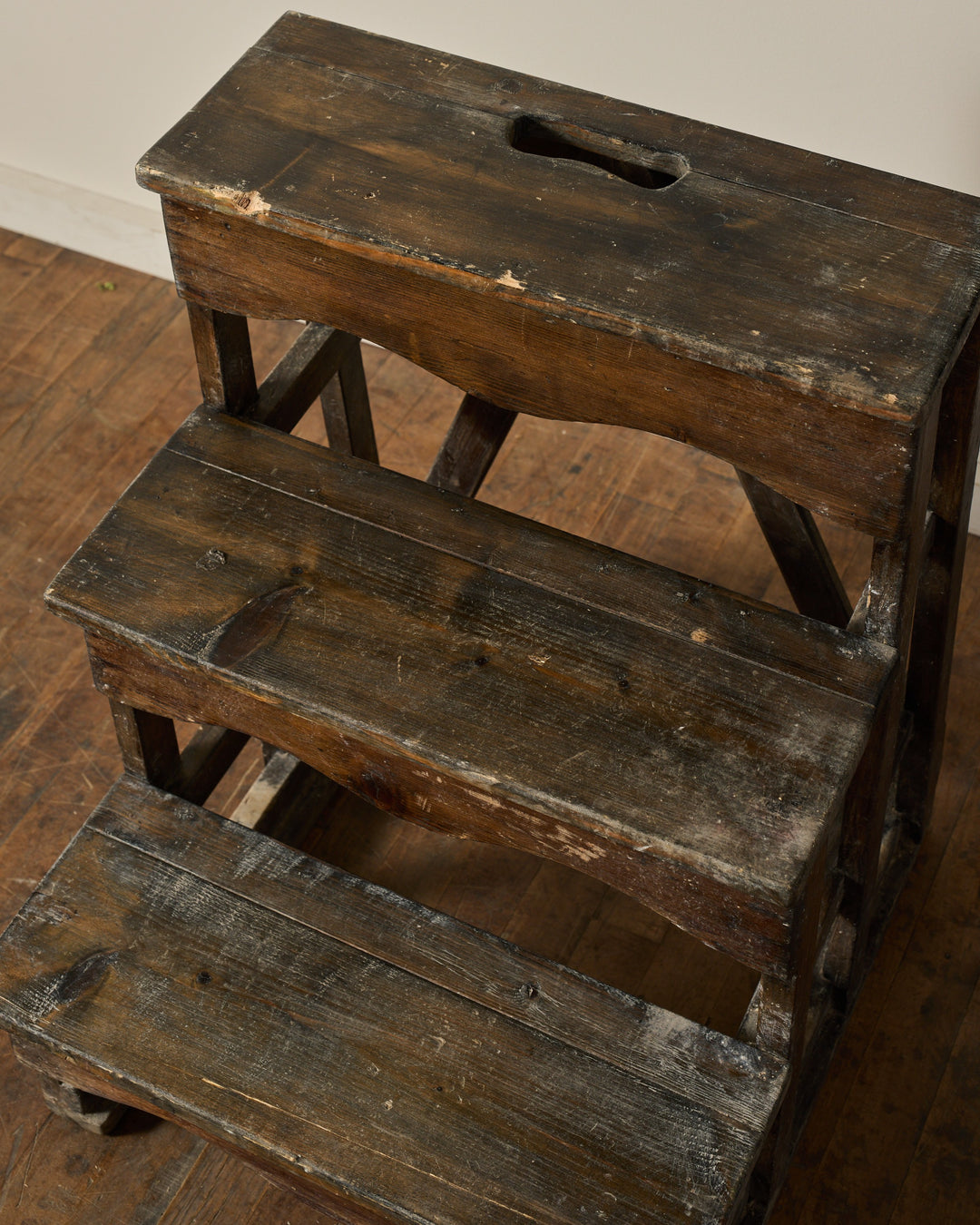 Italian Step Stool