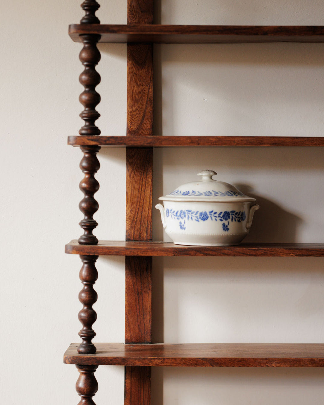 Belgium Hanging Shelf