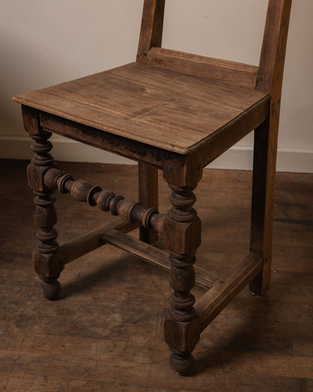 Lorraine Chair - Dark