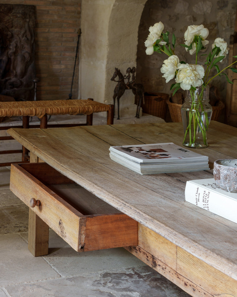 Le Grand Coffee Table