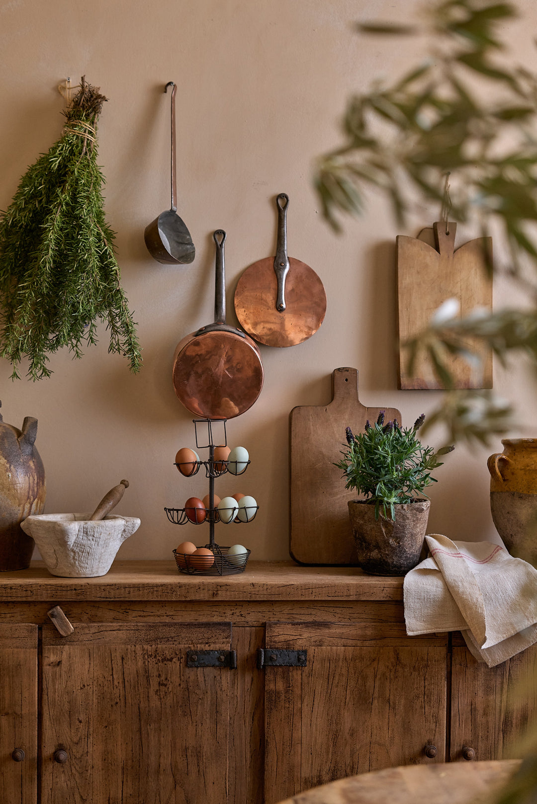 Wire Egg Stand