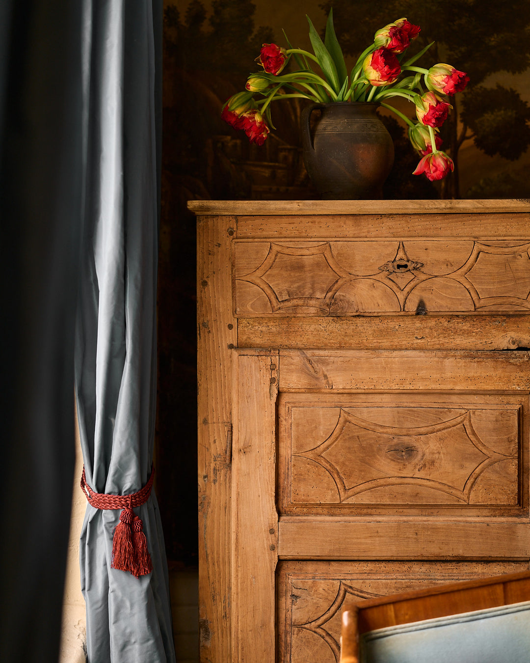 Pyrenees Laundry Cupboard