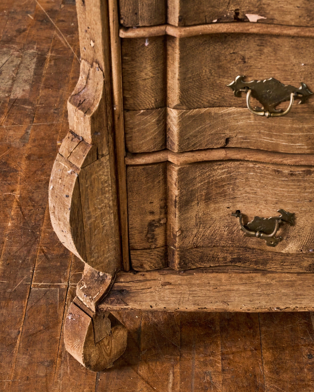 18th c. Dutch Commode