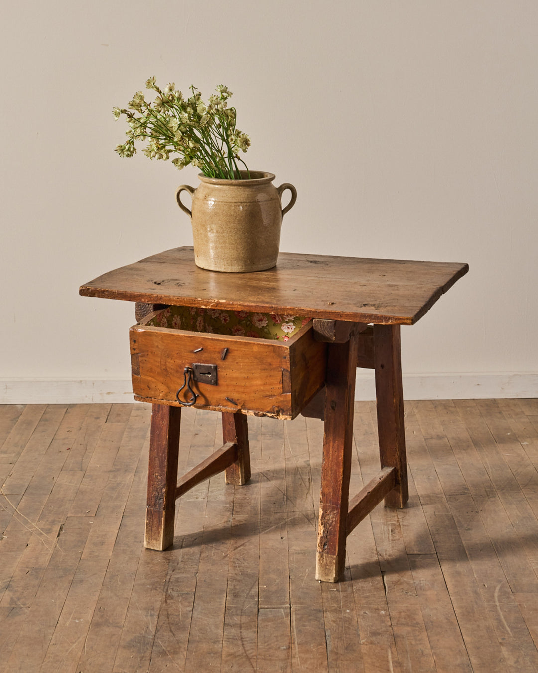 French Side table