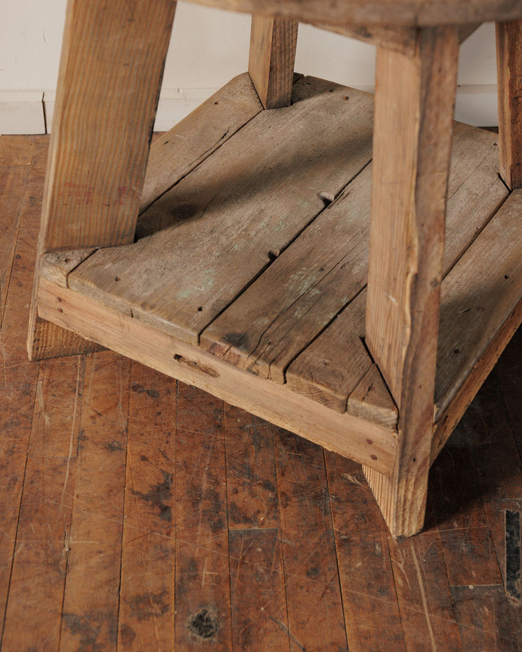 Italian Sculptors Table