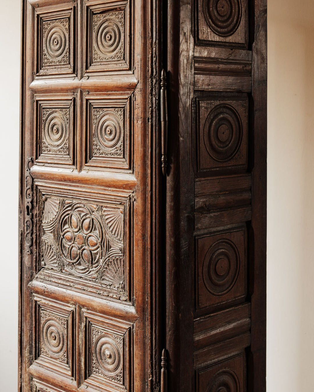 Bonnetière Cupboard