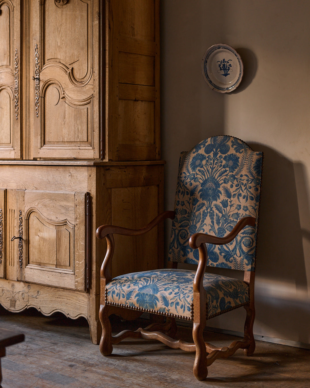 19th c. Sheep Bone Armchair