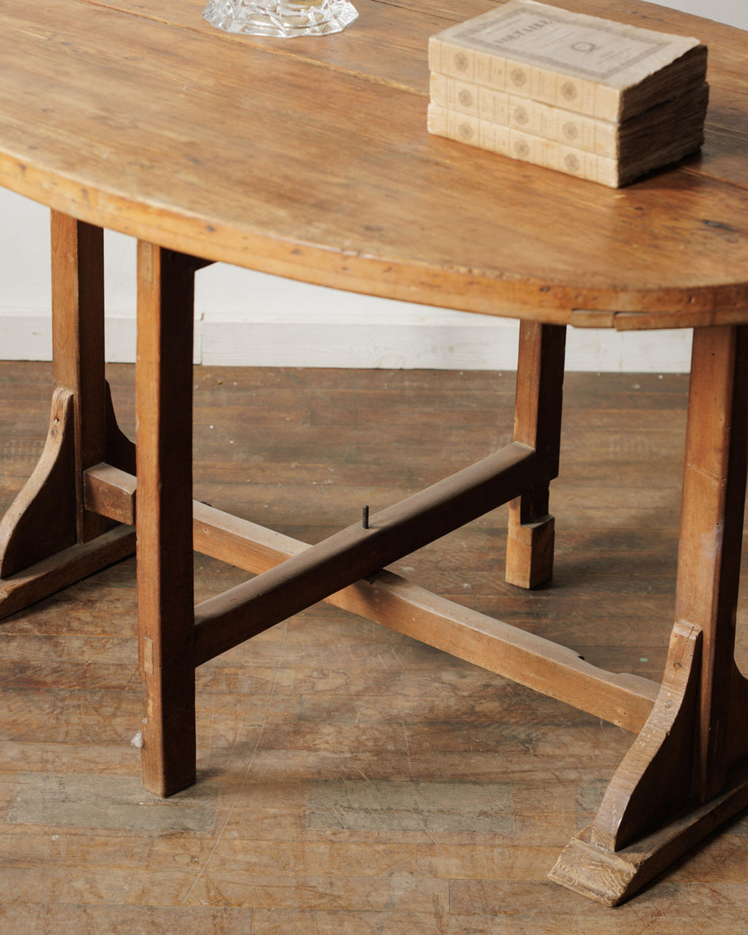 Oval Wine Tasting Table