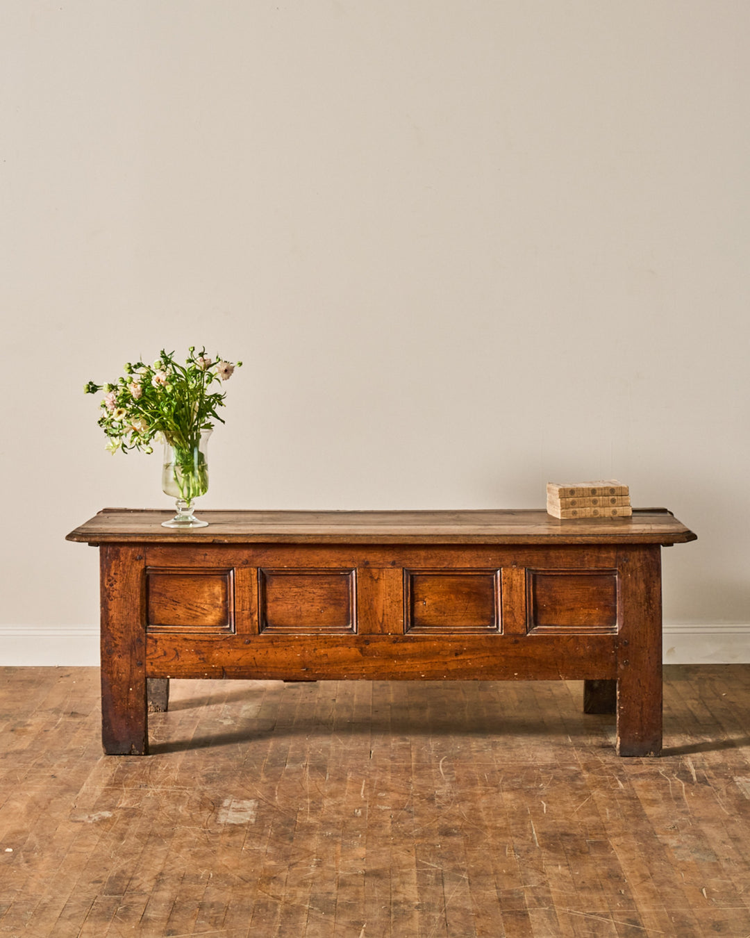 French Trunk Console