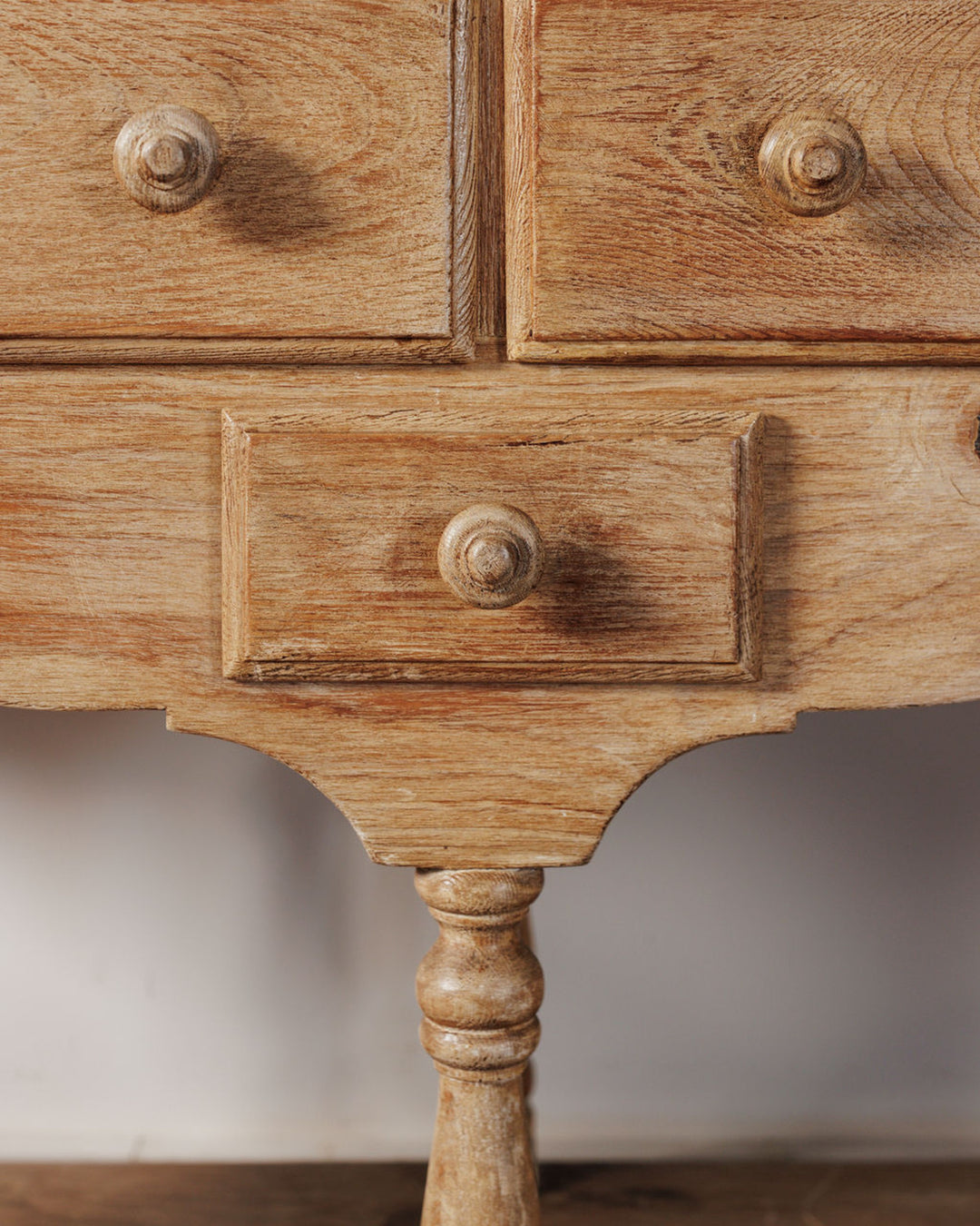 Lyon Drapery Table