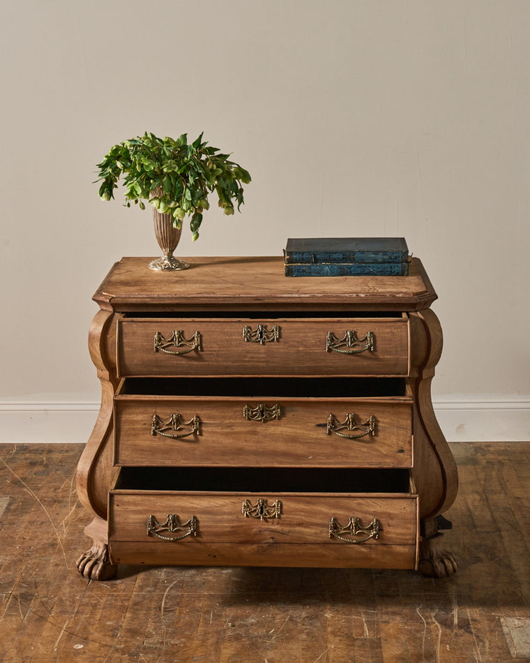 18th c. Dutch Commode