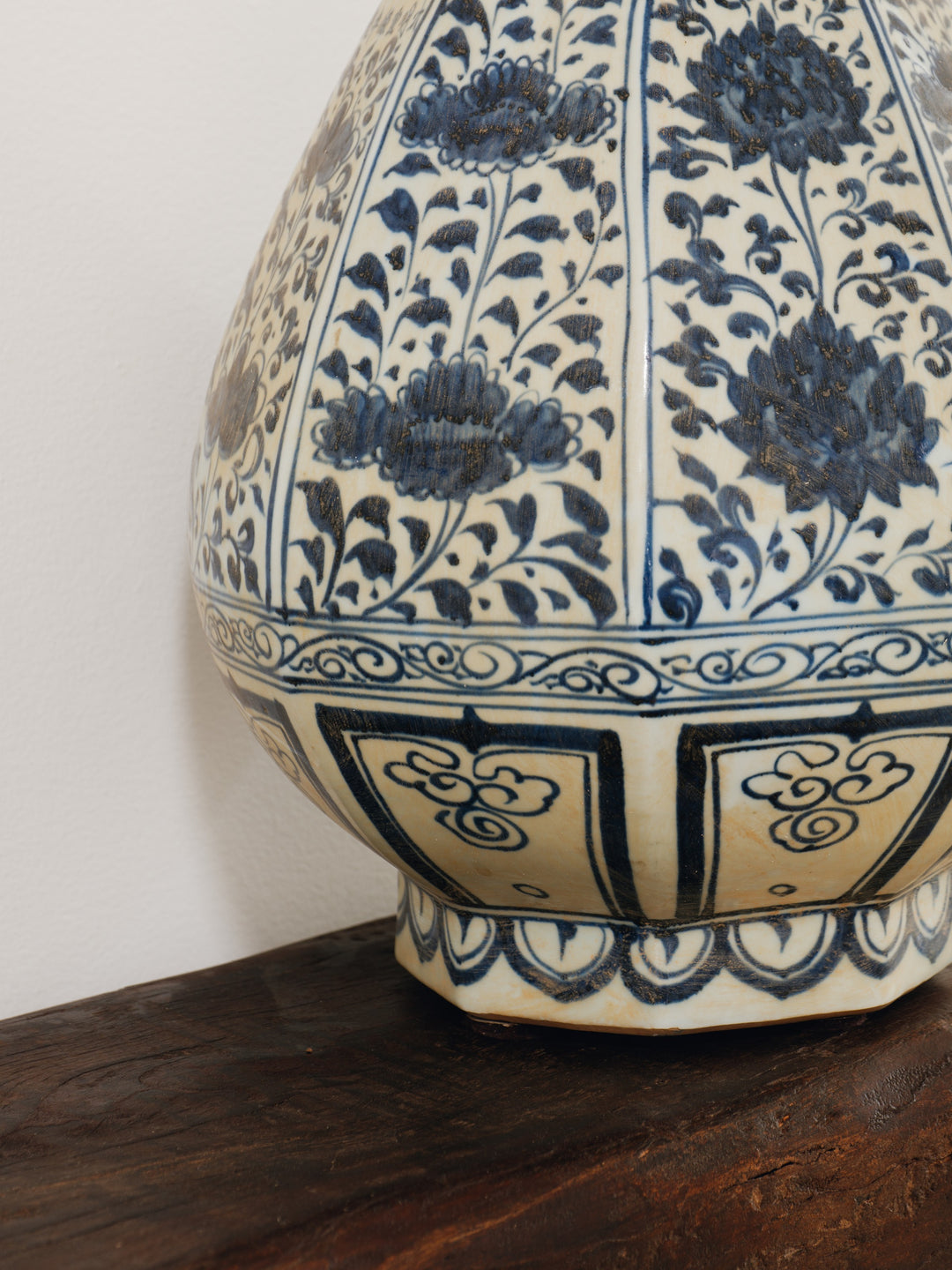 Antique Chinoiserie Pot