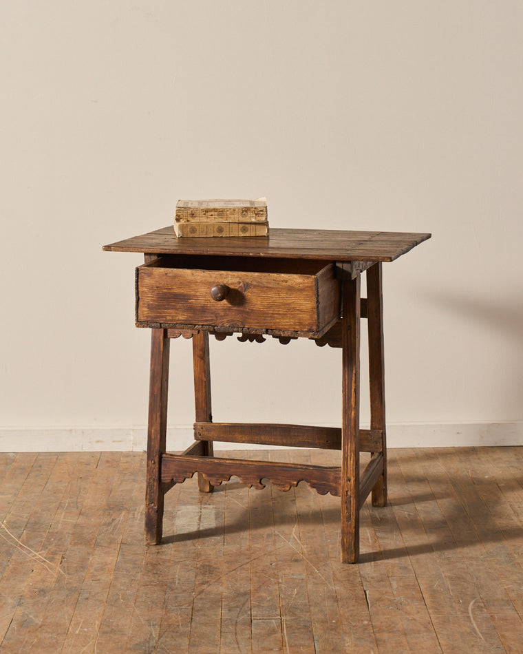 Spanish Scallop Side Table