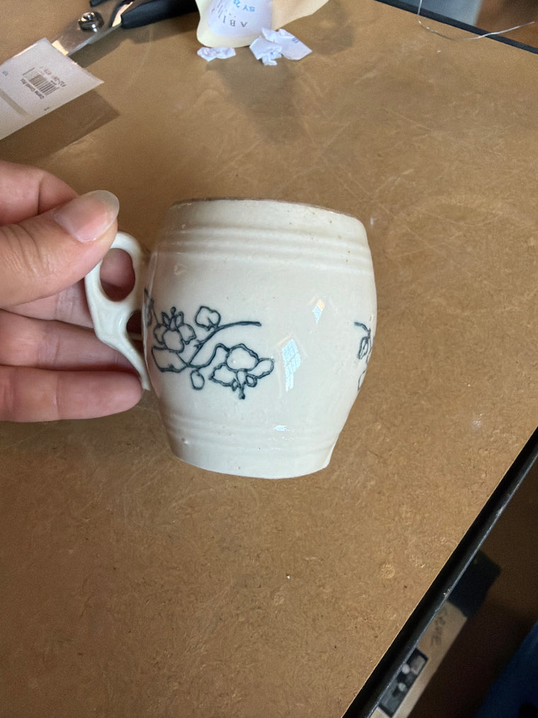 Saint Uze Pot