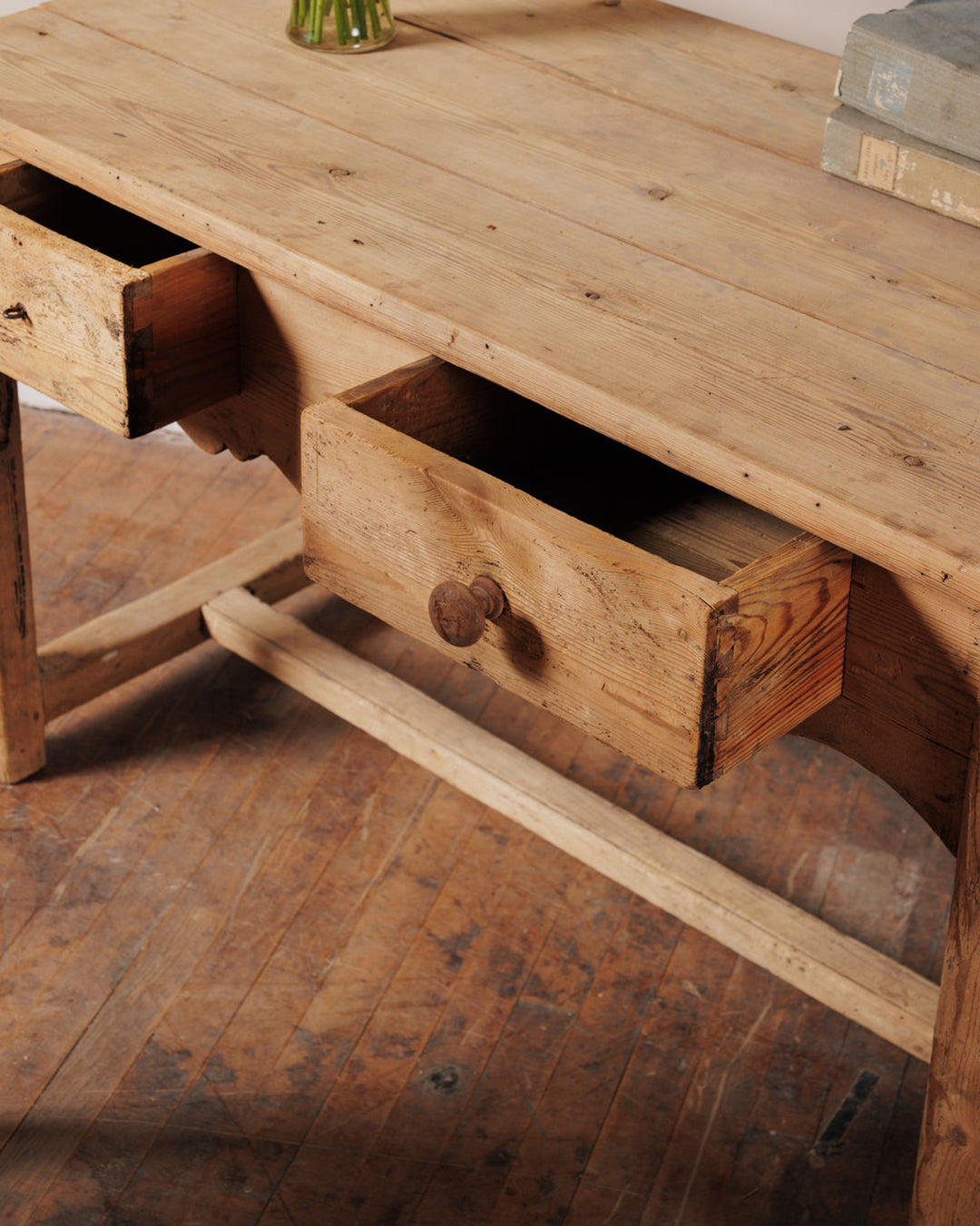 Primitive Desk
