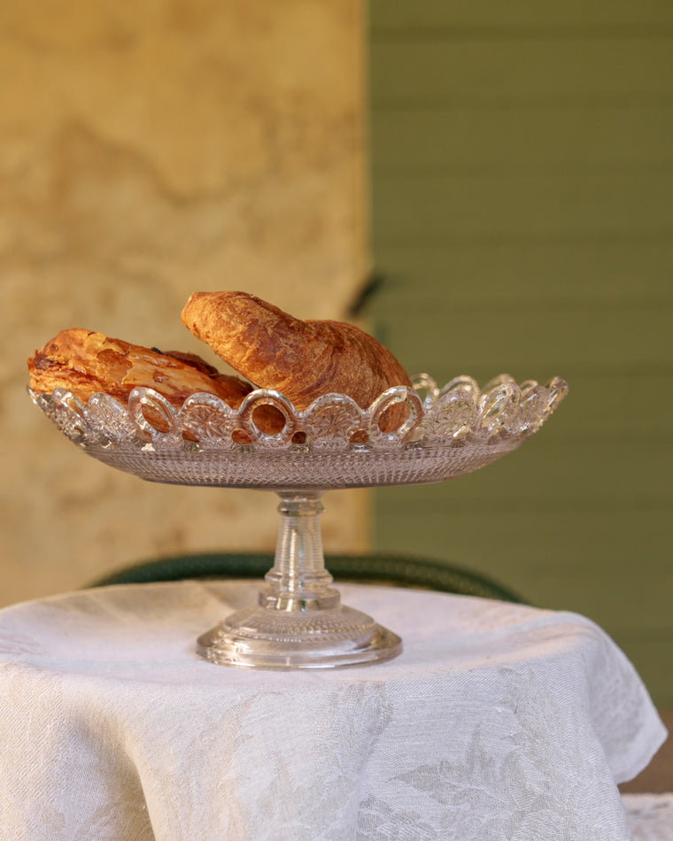 Pedestal Scallop Dish