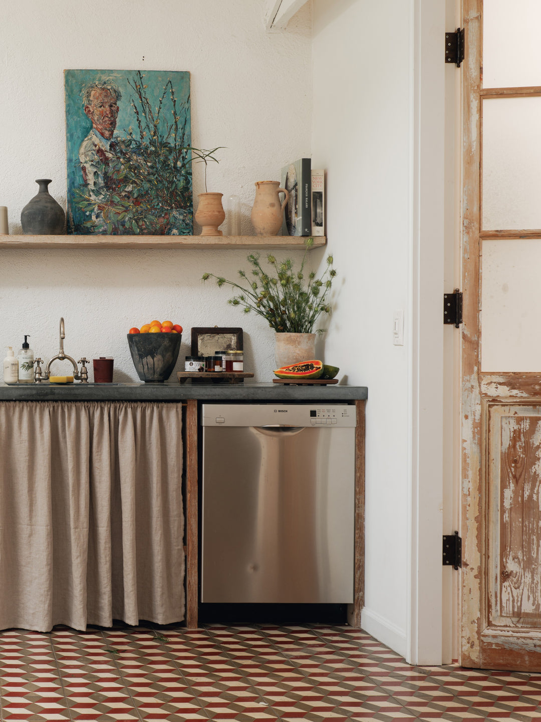 Black Pinch Neck Vase