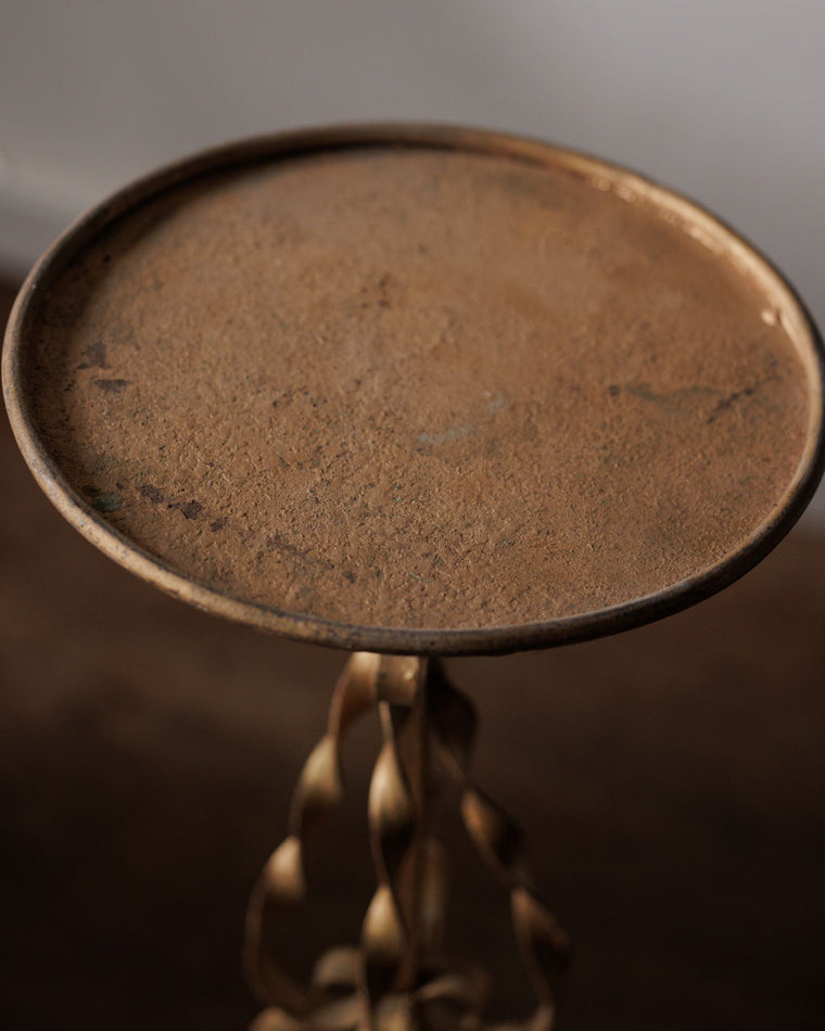 Horseshoe Spanish Martini Table