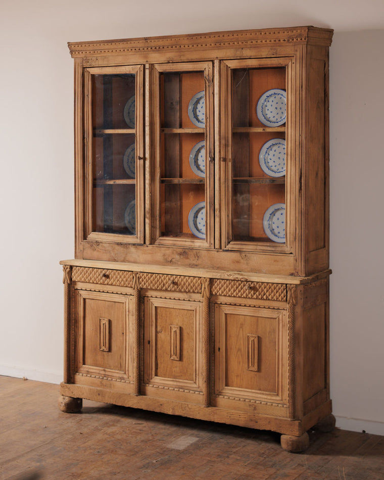 French Vitrine