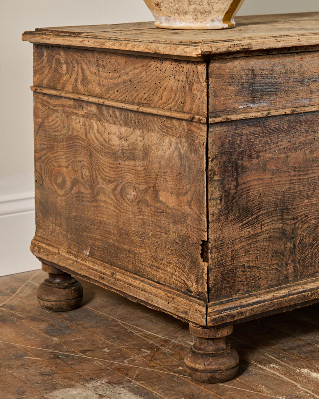 19th c. Oak Trunk
