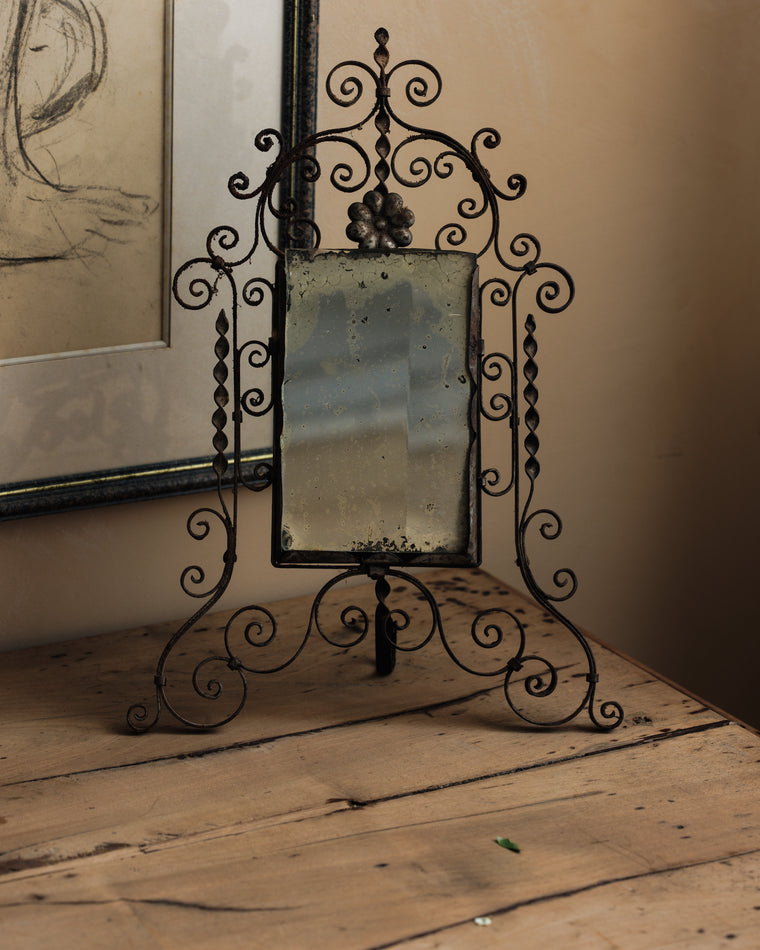 Scroll Mirror