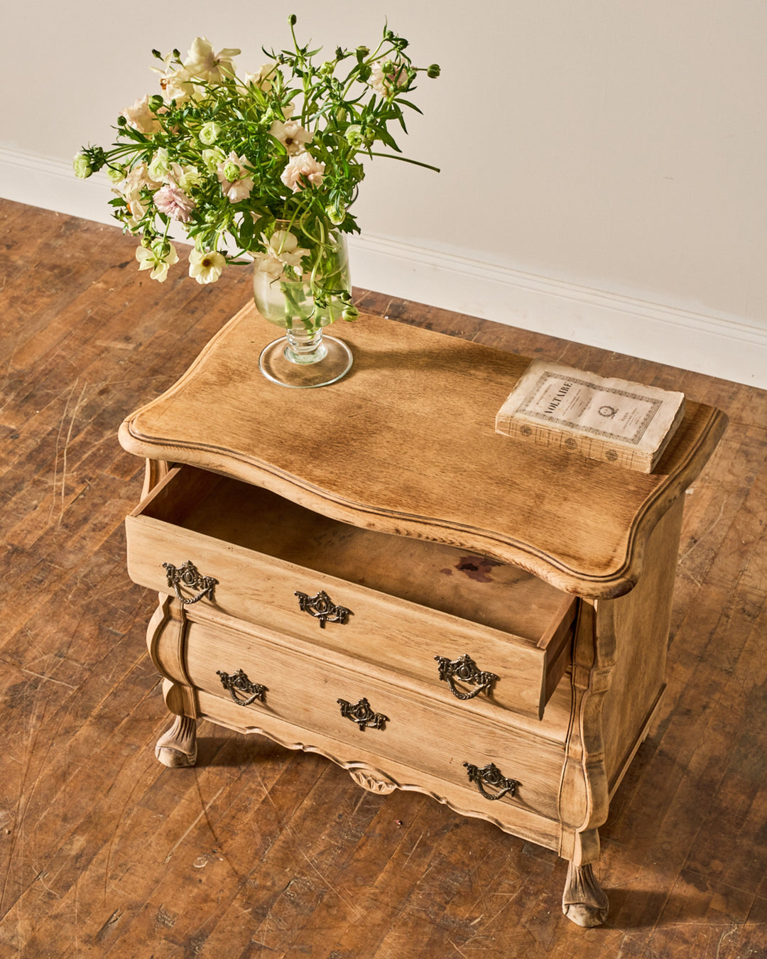 19th c. Dutch Commode