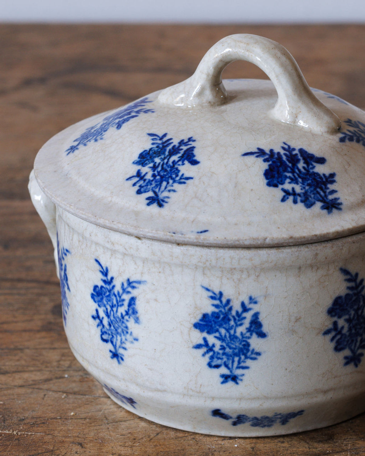 Saint Uze Pot - II