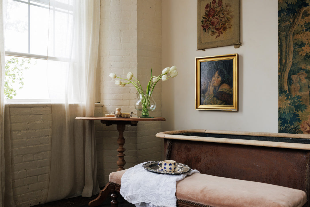 Chateau Pedestal Table