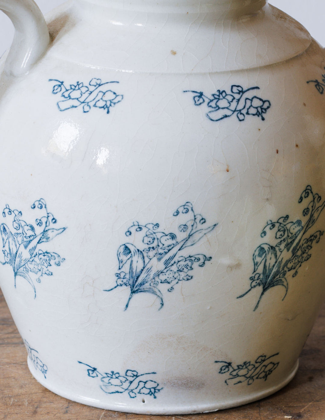 Saint Uze Teapot
