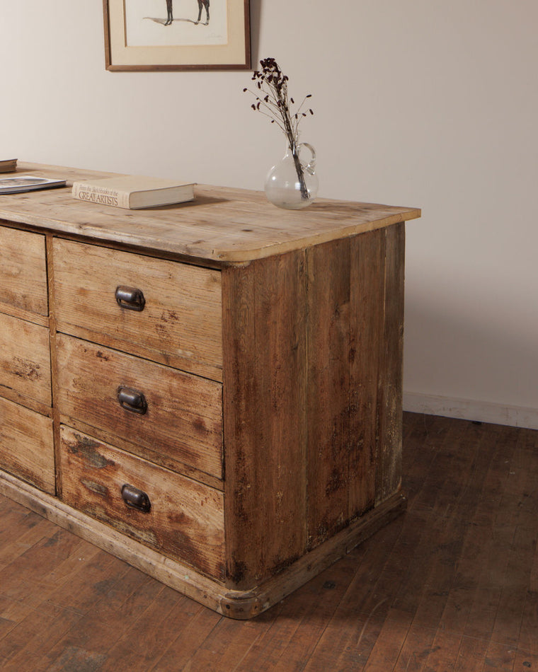 Apothecary Dresser
