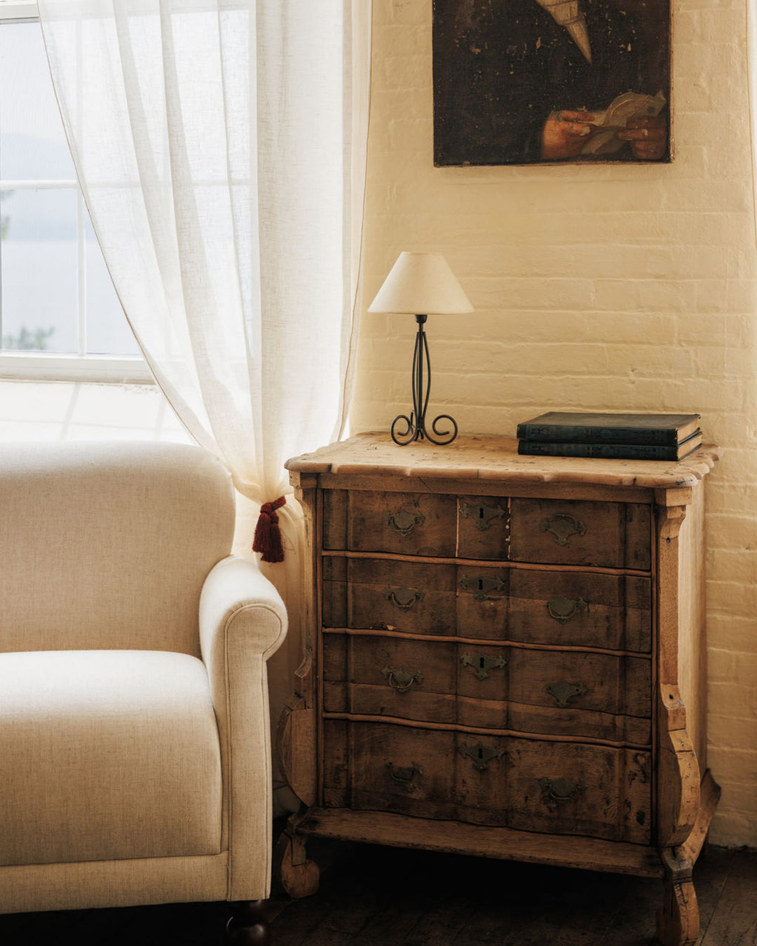 18th c. Dutch Commode
