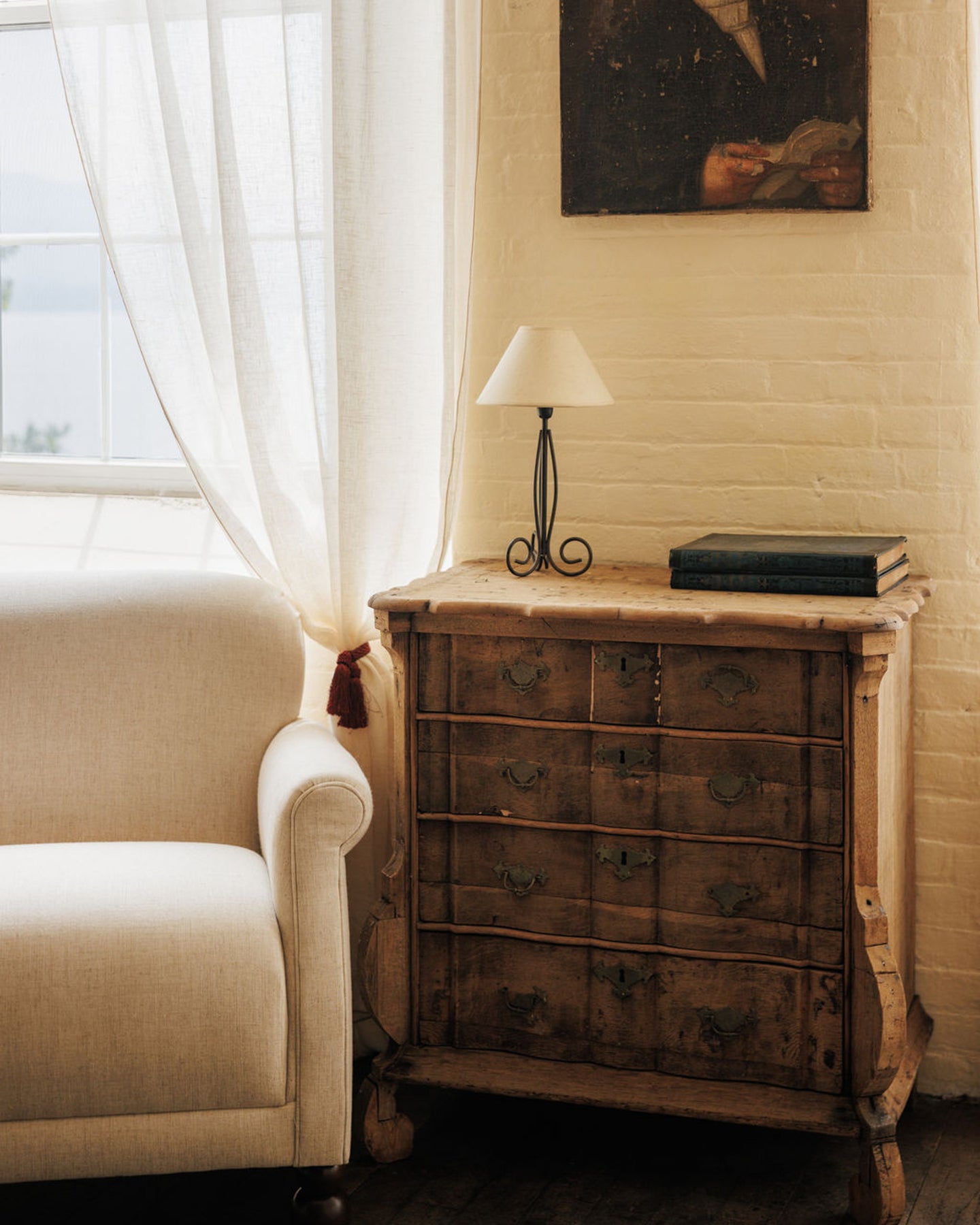 18th c. Dutch Commode