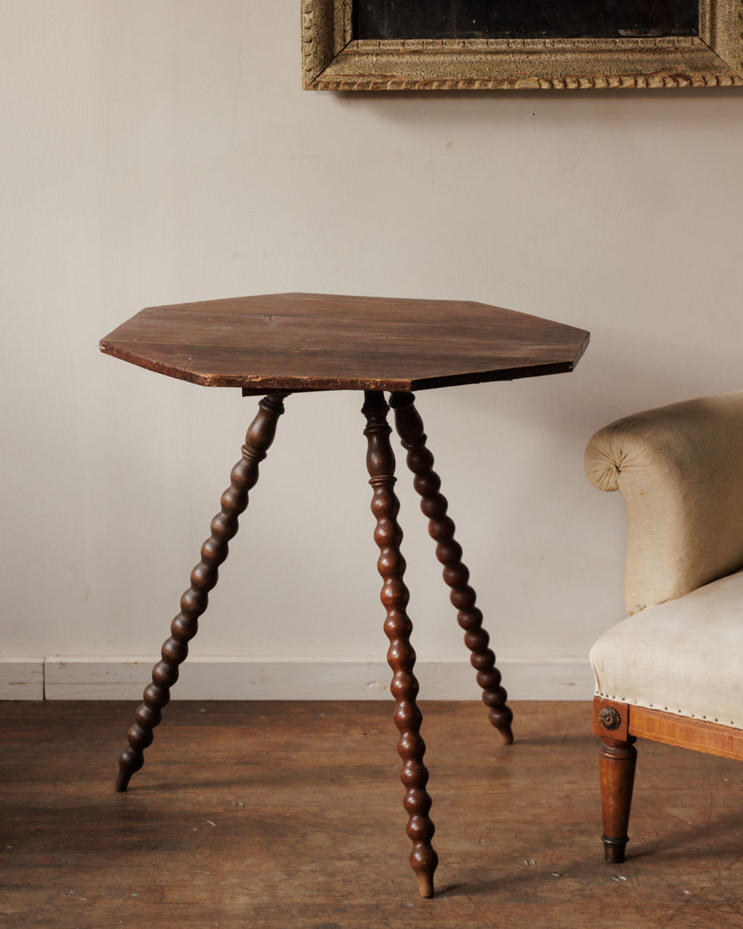 Bobbin Pedestal Table