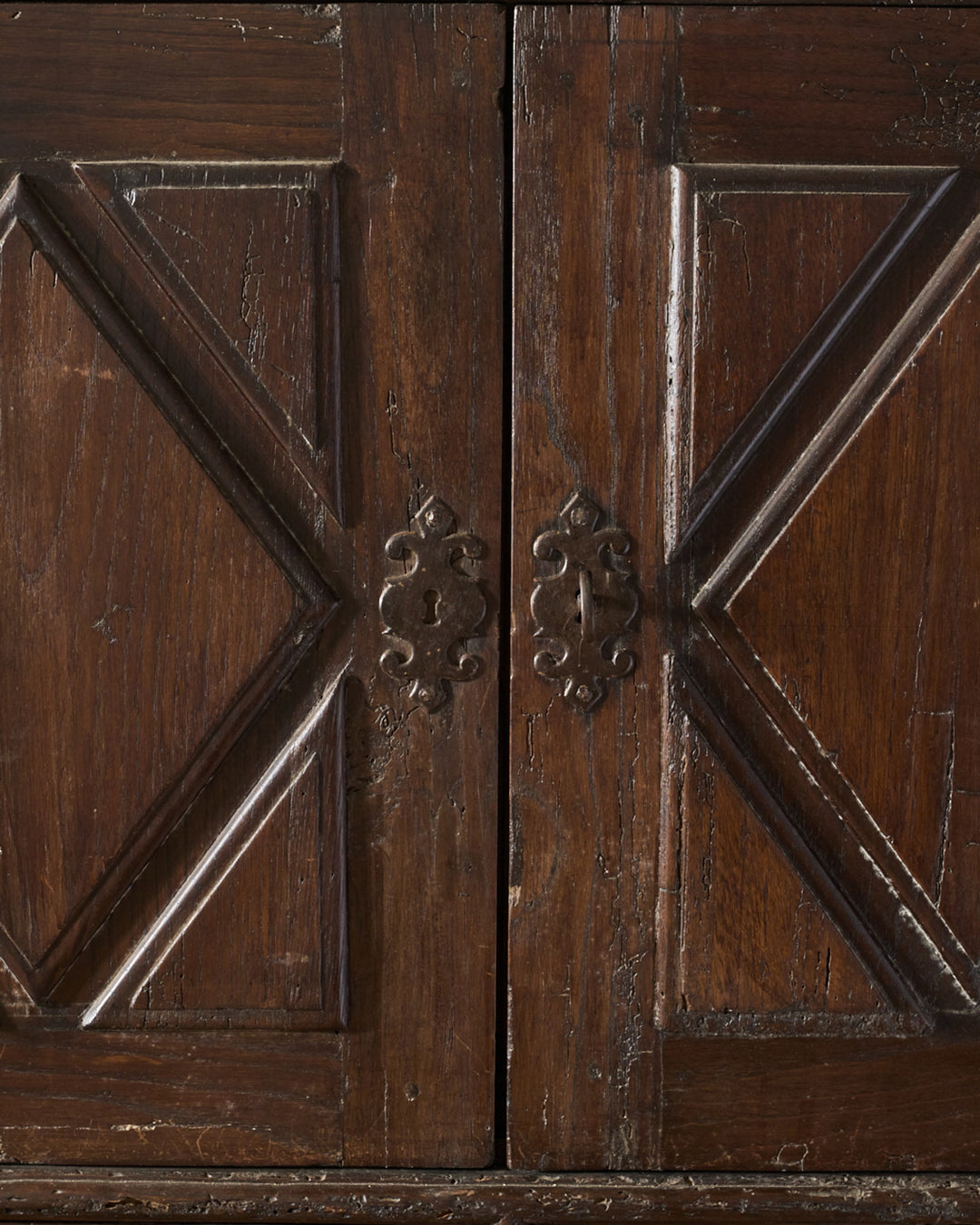 18th c. Portuguese Cabinet