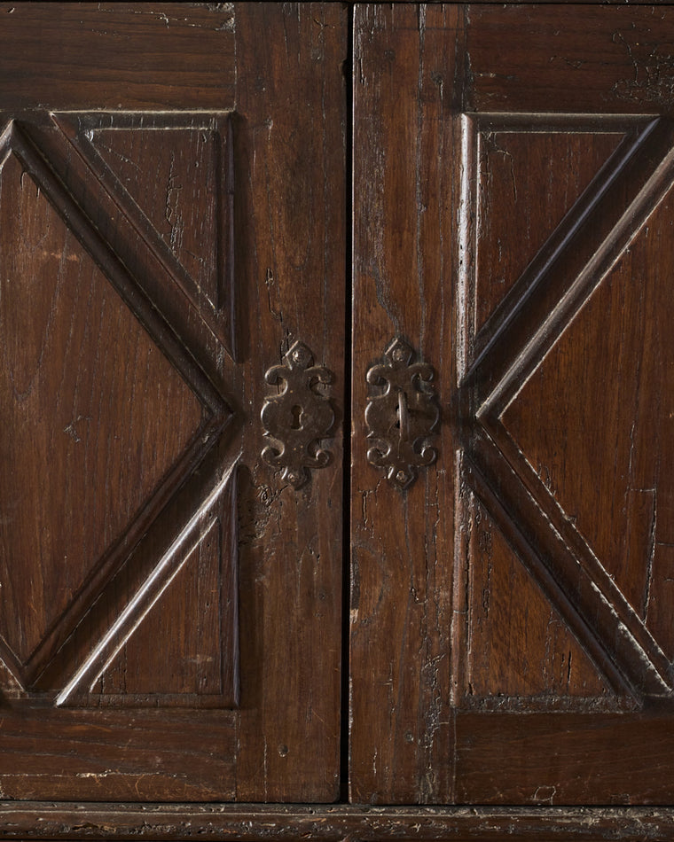 18th c. Portuguese Cabinet