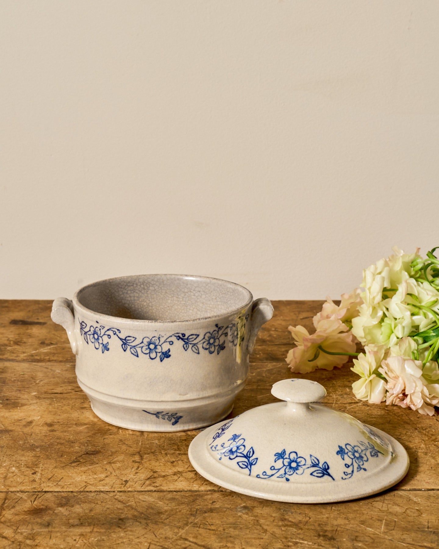 Saint Uze Tureen