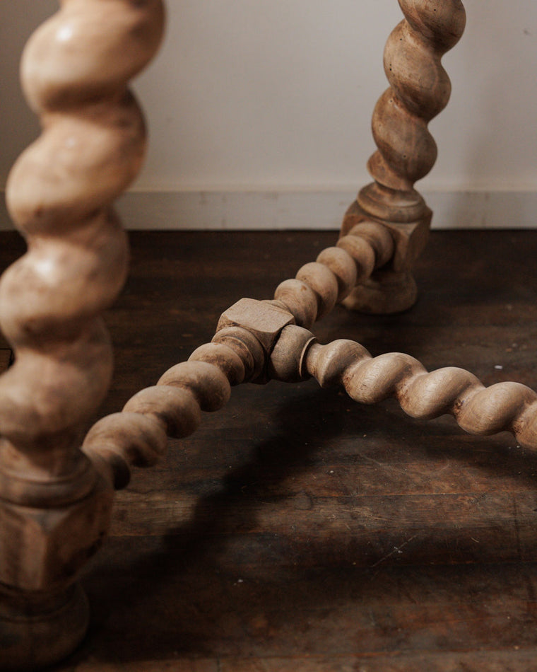 19th c. Oak Barley Dining Table