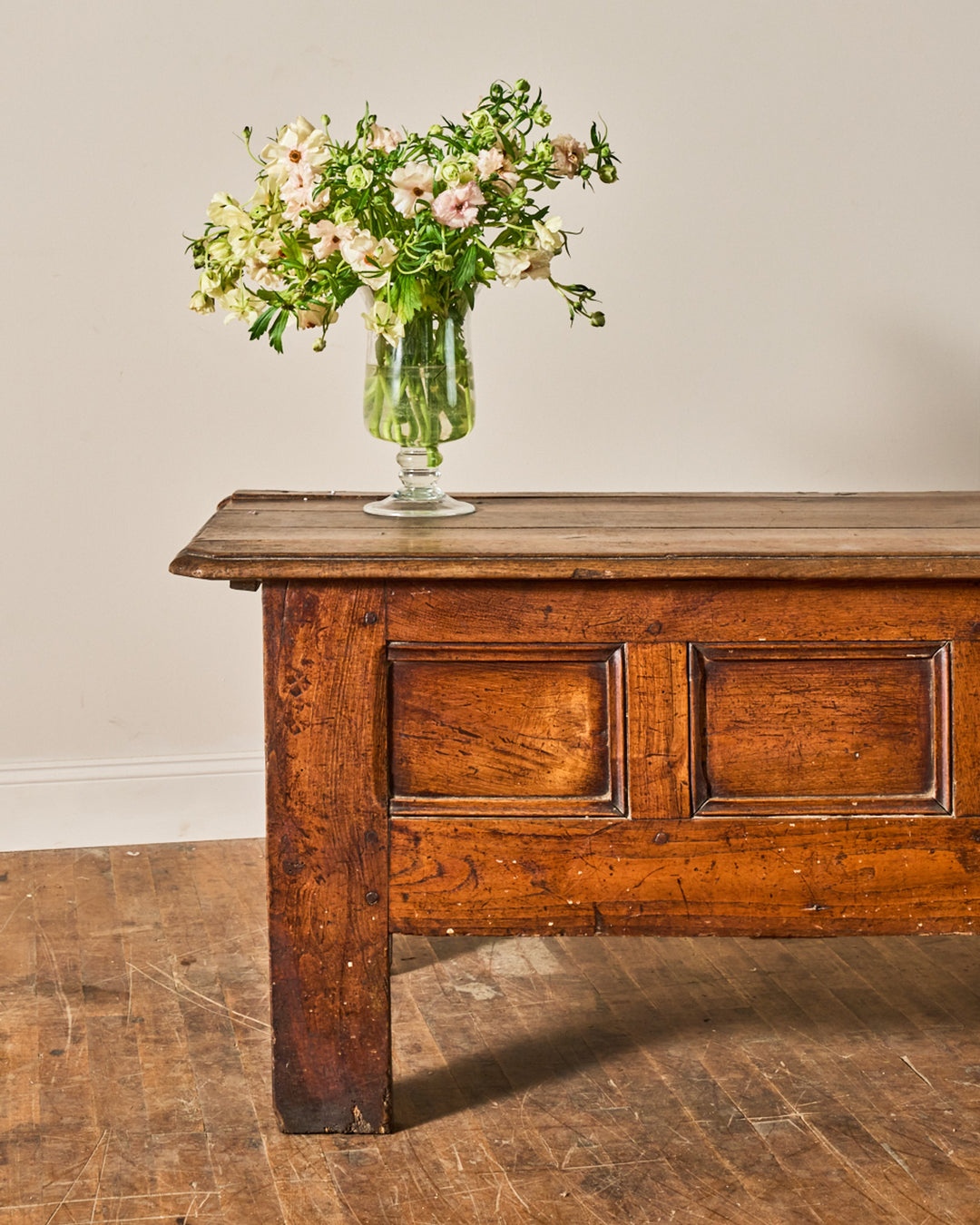 French Trunk Console